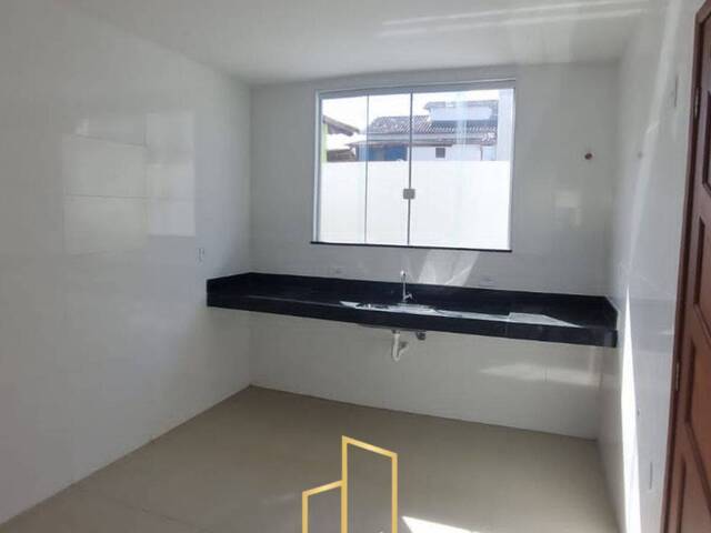 #170 - Casa para Venda em Rio das Ostras - RJ - 2