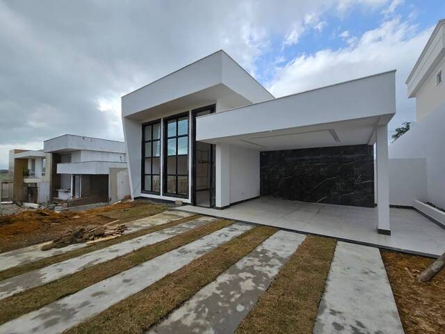 #175 - Casa para Venda em Rio das Ostras - RJ