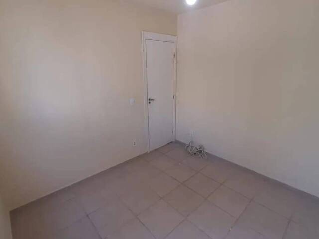 #41 - Apartamento para Venda em Rio das Ostras - RJ - 2